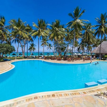 Diani Sea Lodge Diani Beach Exterior photo