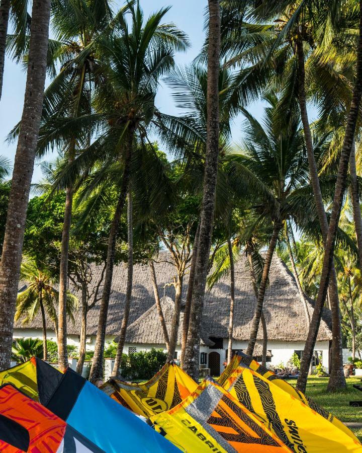Diani Sea Lodge Diani Beach Exterior photo